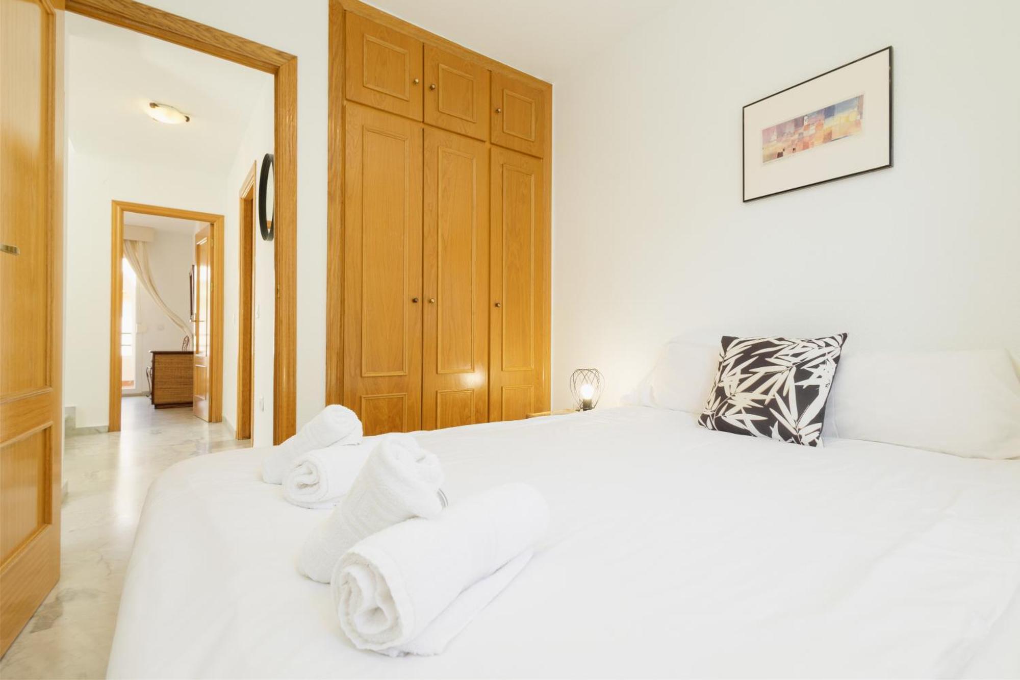 Beautiful Townhouse Walking Distance To The Beach In Costabella, 马尔韦利亚 外观 照片