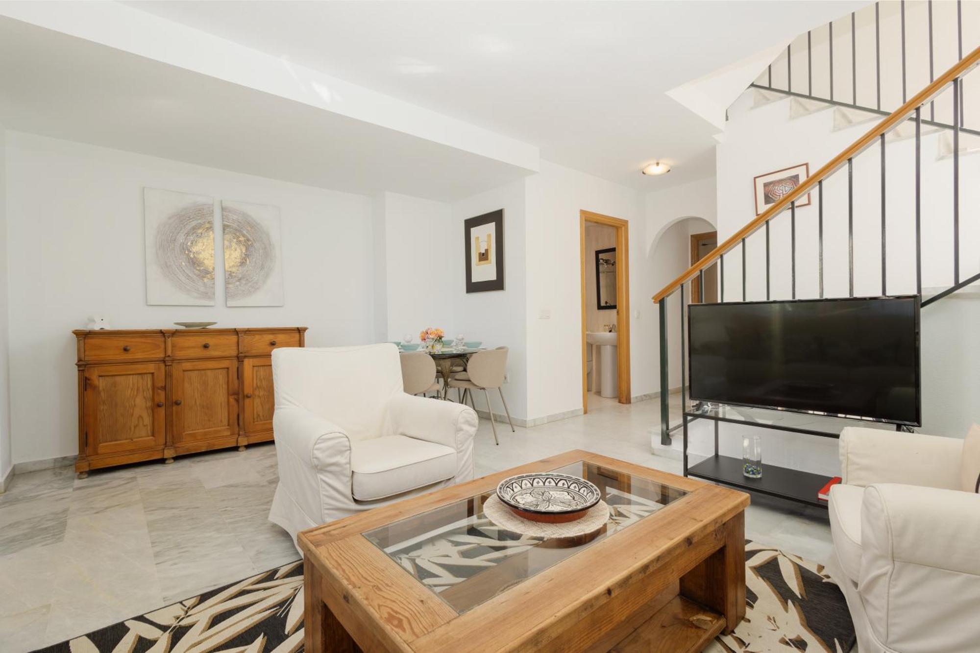 Beautiful Townhouse Walking Distance To The Beach In Costabella, 马尔韦利亚 外观 照片