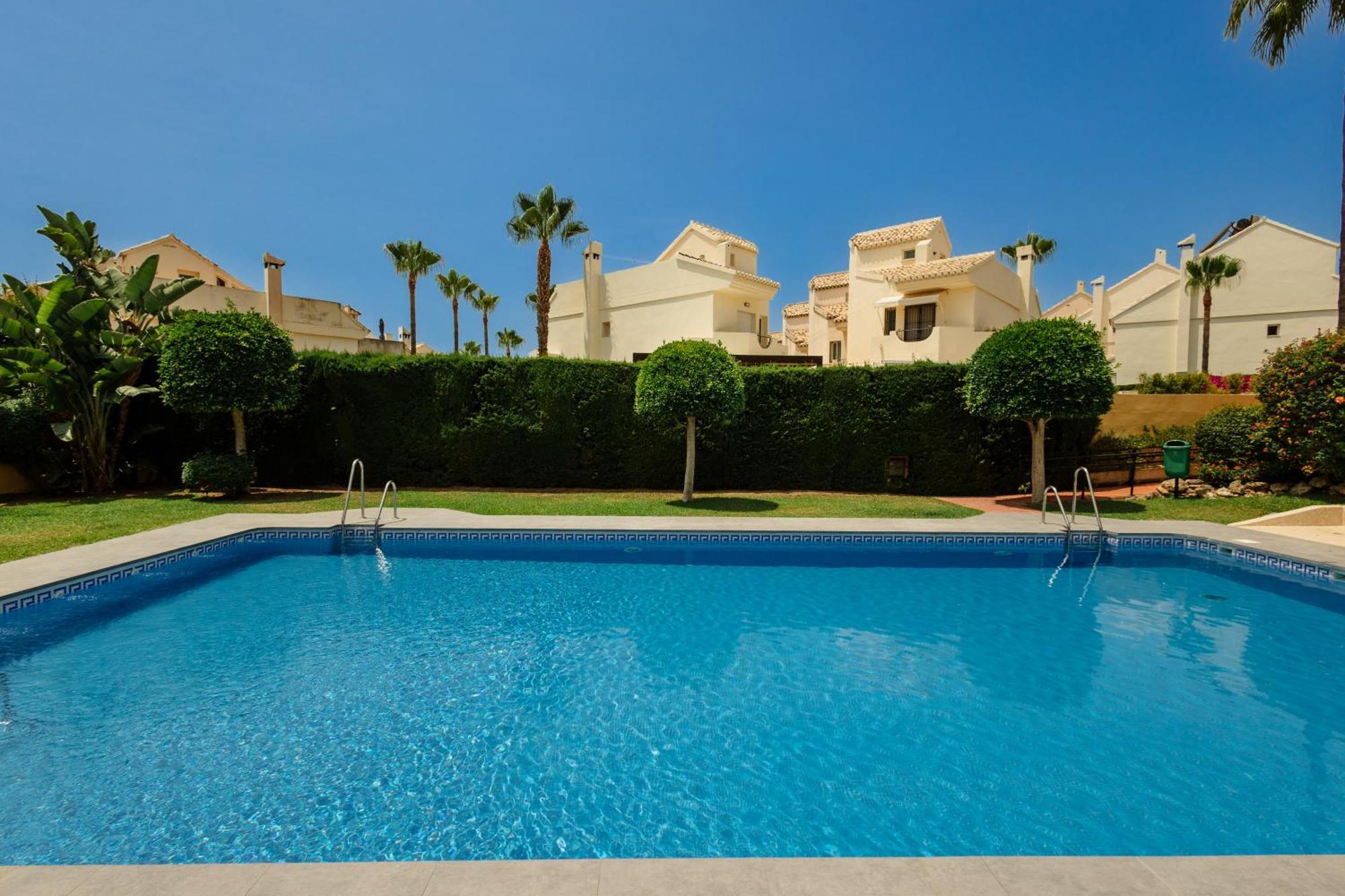 Beautiful Townhouse Walking Distance To The Beach In Costabella, 马尔韦利亚 外观 照片