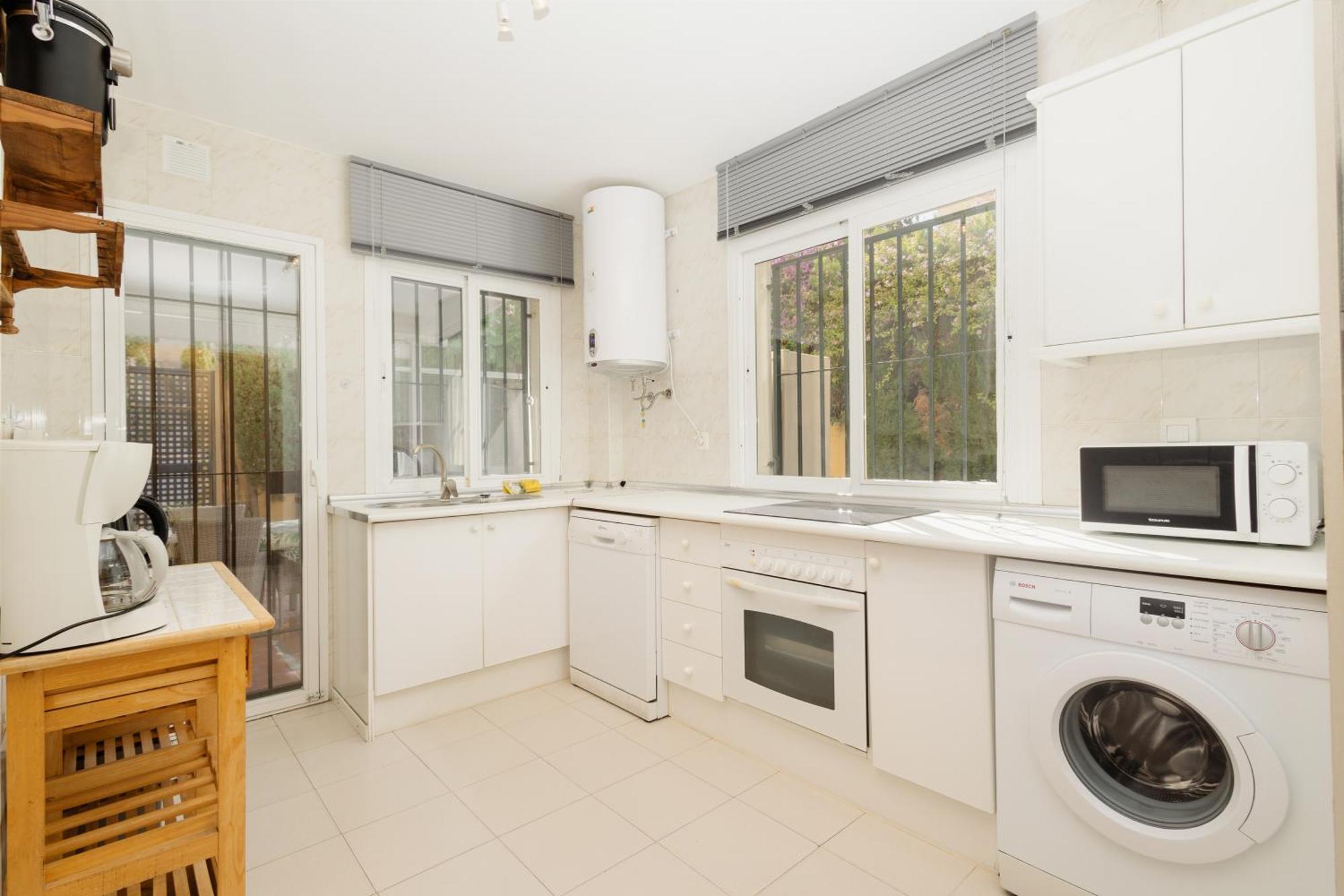 Beautiful Townhouse Walking Distance To The Beach In Costabella, 马尔韦利亚 外观 照片