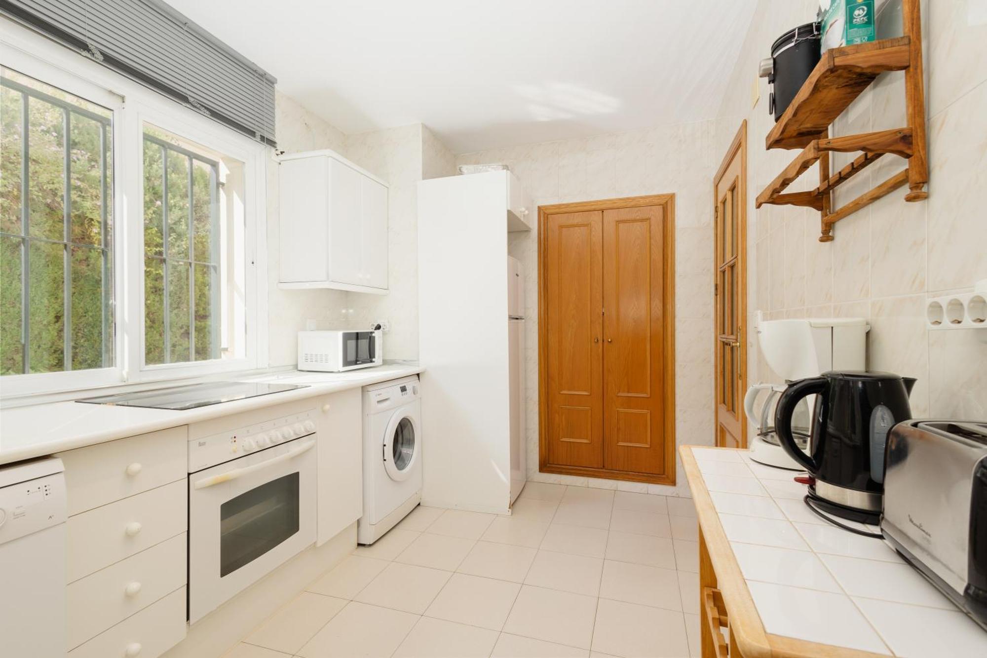Beautiful Townhouse Walking Distance To The Beach In Costabella, 马尔韦利亚 外观 照片
