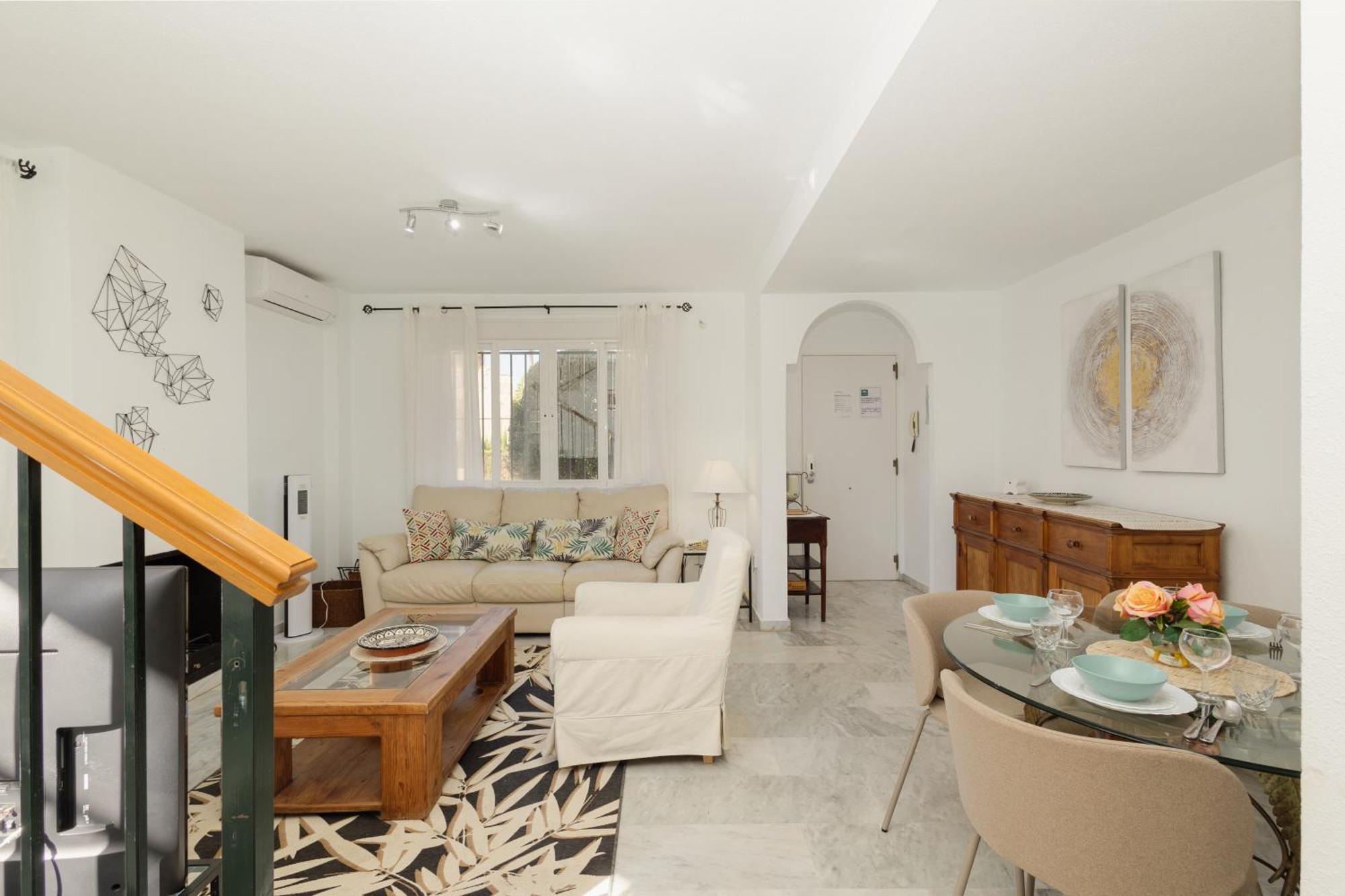 Beautiful Townhouse Walking Distance To The Beach In Costabella, 马尔韦利亚 外观 照片