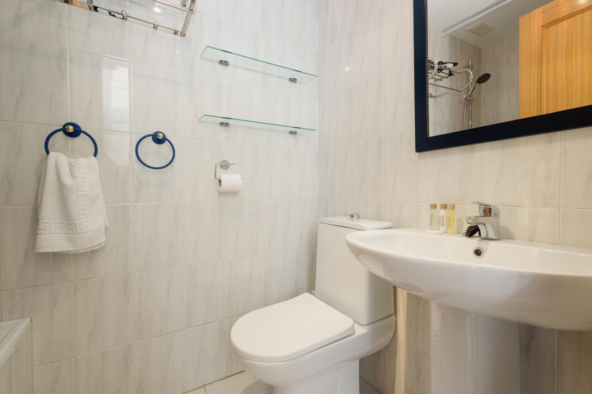 Beautiful Townhouse Walking Distance To The Beach In Costabella, 马尔韦利亚 外观 照片