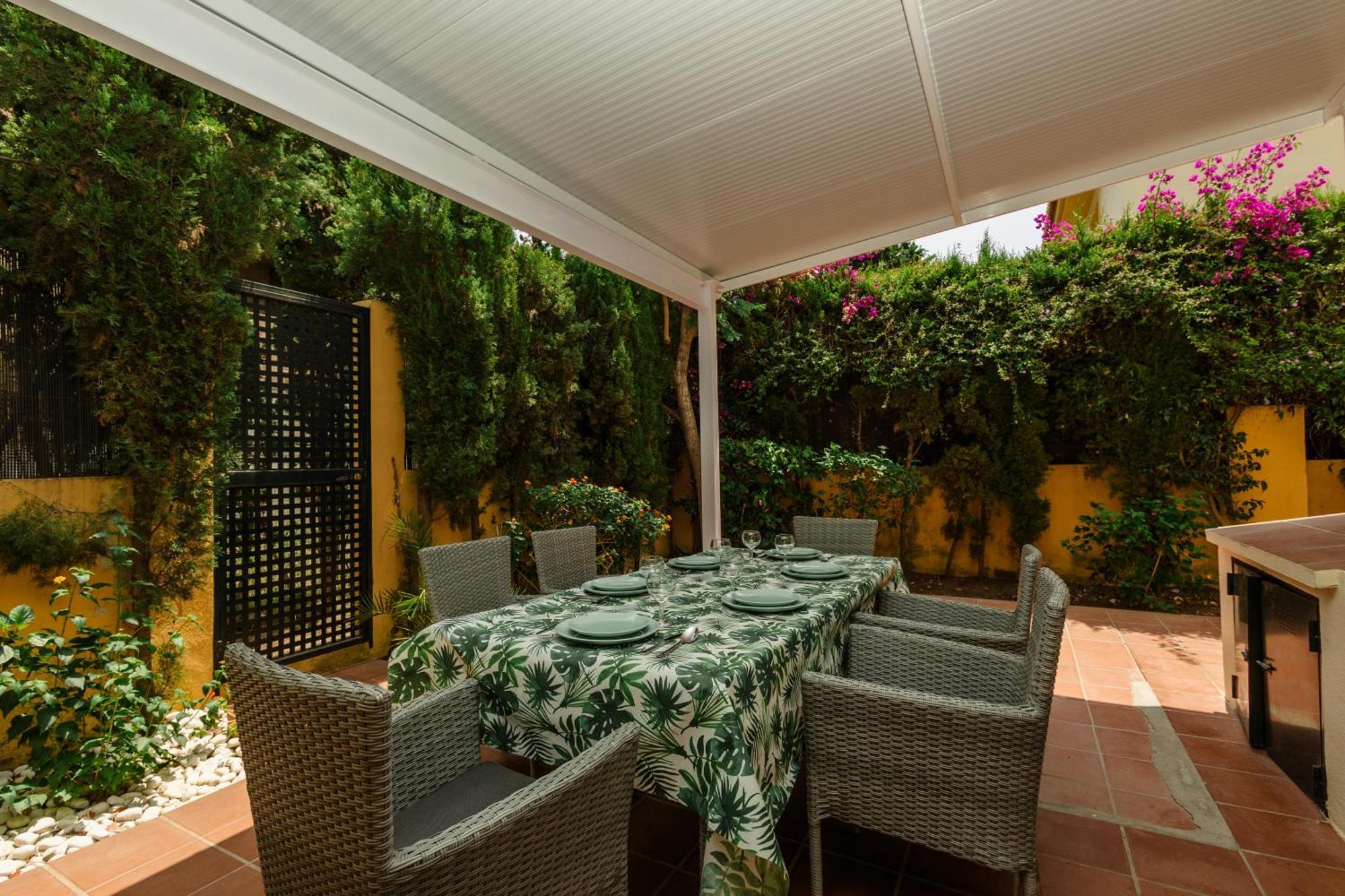 Beautiful Townhouse Walking Distance To The Beach In Costabella, 马尔韦利亚 外观 照片